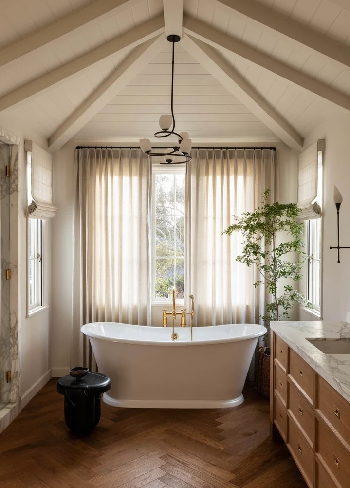 Katie Hodges Design Bathroom